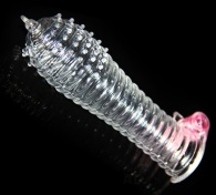 Прозрачная закрытая насадка на член с рельефом - 14,5 см.