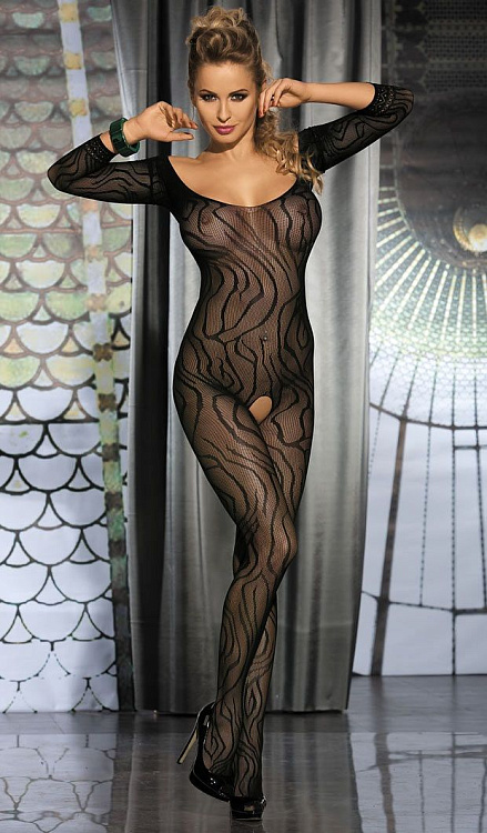 Эффектный комбинезон с волнообразным узором