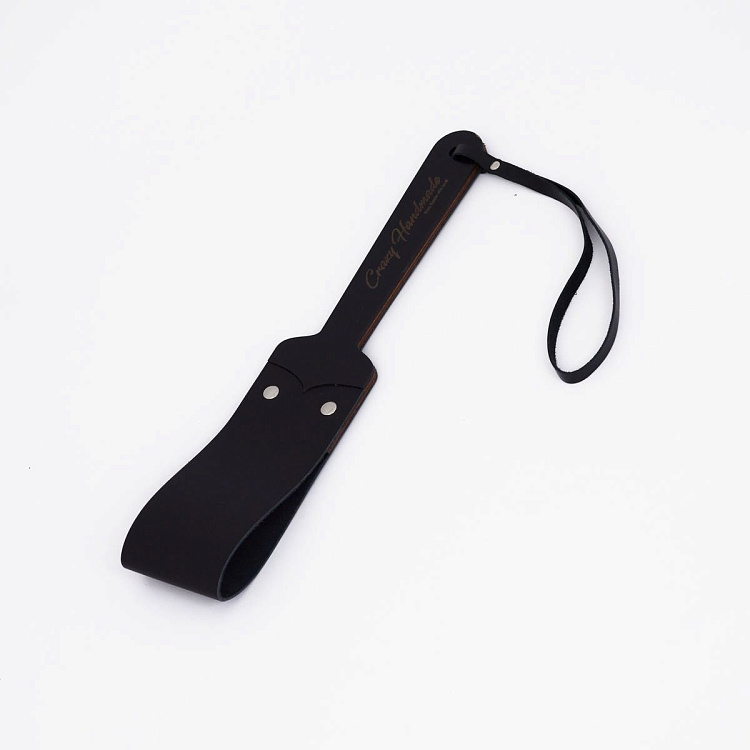 Черный кожаный паддл с деревянной ручкой - 34 см.