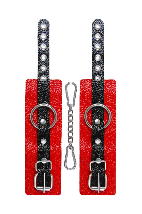 Красно-черные мягкие наручники с одним ремешком с люверсами