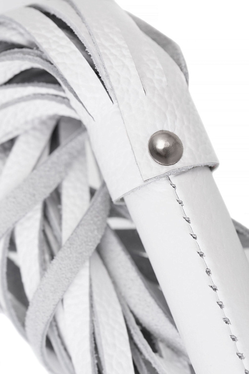 Белая кожаная плеть - 50 см.